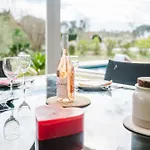 度假居 Beautiful Contemporary 160 M With Pool 莱昂