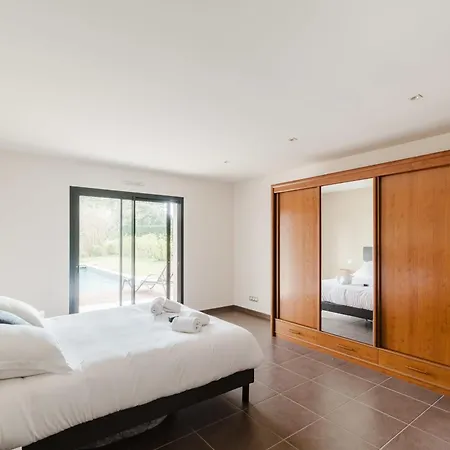 Дом отдыха Beautiful Contemporary 160 M With Pool *