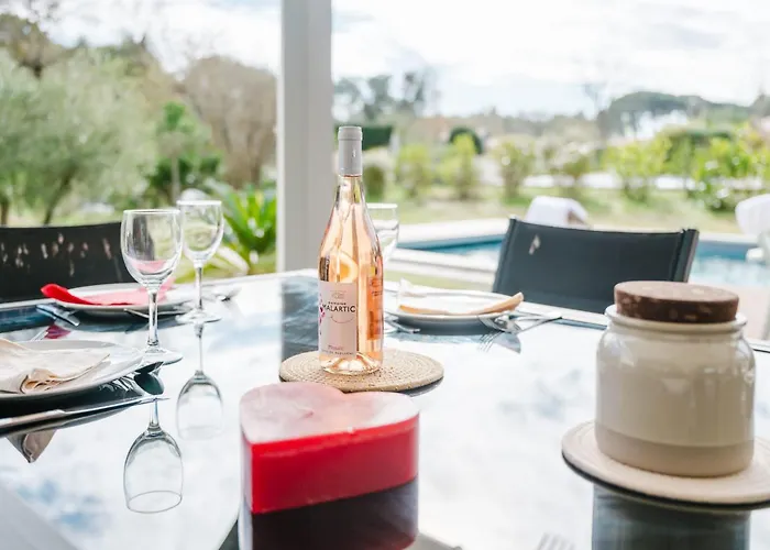 Дом отдыха Beautiful Contemporary 160 M With Pool Леон