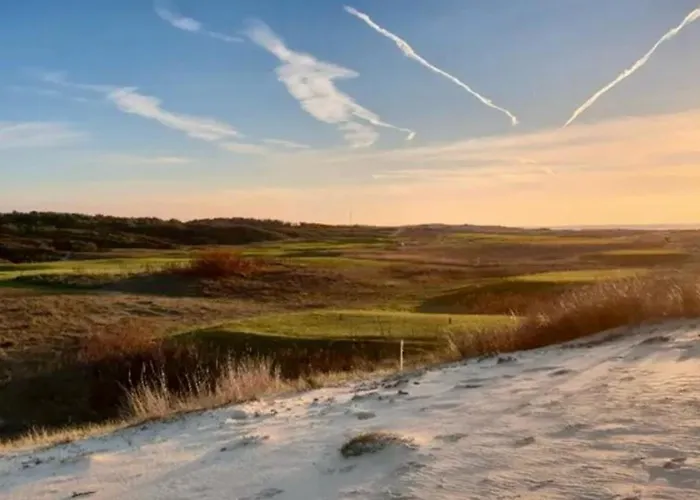 Дом отдыха Beautiful Contemporary 160 M With Pool *